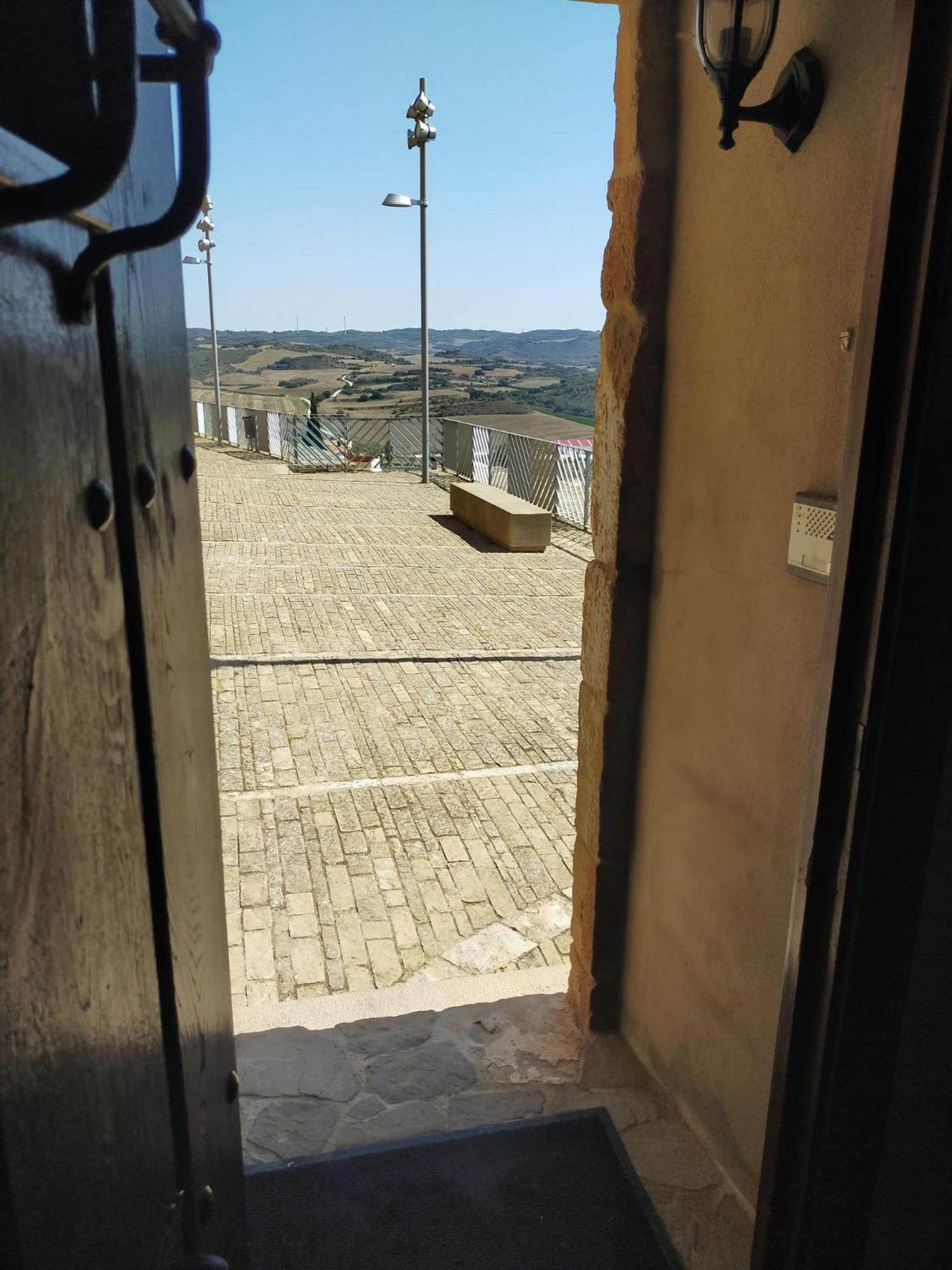 El Diezmo Artajona Exteriér fotografie